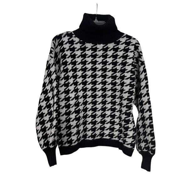 Stella + Lorenzo Sweaters - Stella + Lorenzo Black White Houndstooth Knit Turtleneck Pullover Sweater Size S